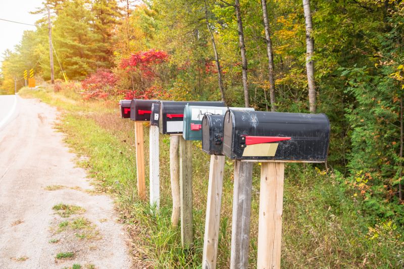 Mailbox Painting